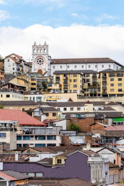 street view of quito, ecuador