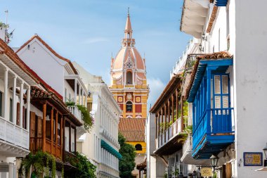 Cartagena de indias 'ın renkli caddesi Eski şehir, Kolombiya