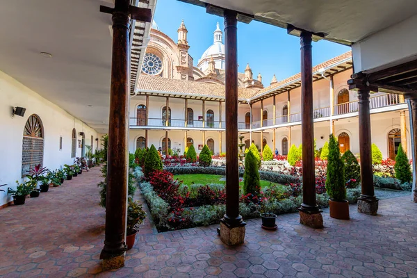 Cuenca Ecuador September 2022 Uitzicht Onbevlekte Conceptie Kathedraal Beroemdste Cuenca — Stockfoto