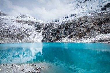 Peru And Dağları 'ndaki 69 göl manzarası, huascaran