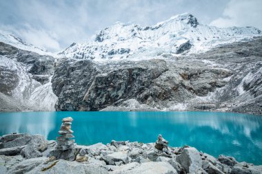 Peru And Dağları 'ndaki 69 göl manzarası, huascaran