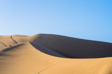 Çöl kum tepelerinin desenleri