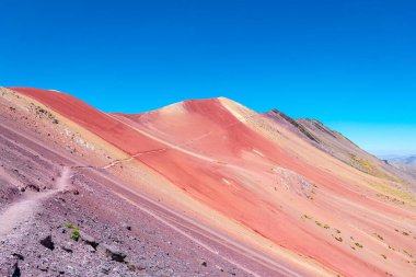 Vinicunca Dağı ve Vadisi 'nin muhteşem manzarası, Peru