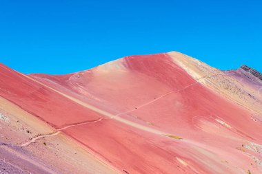 Vinicunca Dağı ve Vadisi 'nin muhteşem manzarası, Peru