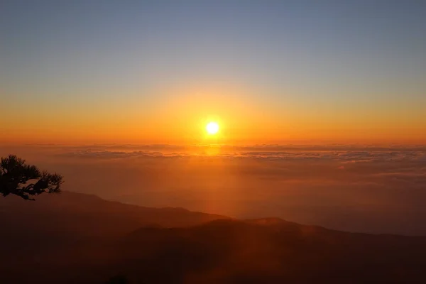View Top Sunrise Mountains Sun Disk Horizon Clouds — Stock Photo, Image