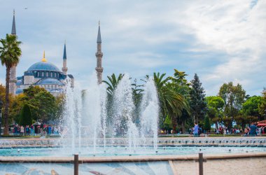İstanbul şehir manzarası, Türkiye 'de tatil kavramı. Yolculuk için yeni yerler. Yolculuk için fikirler