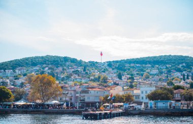 Princes Adası, tatil manzarası. Seyahat konsepti. Türkiye 'de tatil kavramı. Yolculuk için yeni yerler. Yolculuk için fikirler. Avrupa, Türkiye. 29 Eylül: Illustrative Editorial