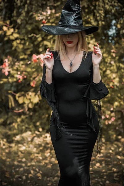 Bruja Vestido Negro Concepto Halloween Ideas Para Fiesta Dama Perfecta — Foto de Stock