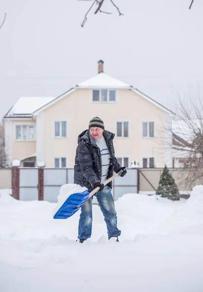 Inverno Gente Concetto Problema Neve Uomo Che Scava Neve Con — Foto Stock