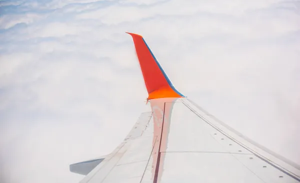 Céu Nuvens Skyline Companhias Aéreas Conceito Viagem — Fotografia de Stock