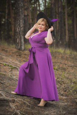 Güzel, tombul bir kadın portresi, zarif bir hayat tarzı, kaliteli unsurları olan, Amerikan tombul bir kadın.