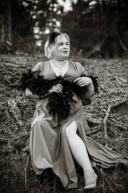 Güzel, tombul bir kadın portresi, zarif bir hayat tarzı, kaliteli unsurları olan, Amerikan tombul bir kadın.