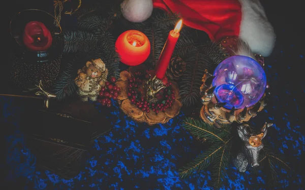 Fogalma Téli Vagy Karácsonyi Jóslás Előrejelzések Tarot Kártyák Gyertyák Egyéb — Stock Fotó
