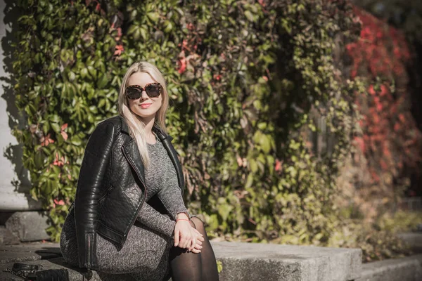 Outono Estação Outono Estilo Casual Para Mulheres Size Roupa Elegante — Fotografia de Stock