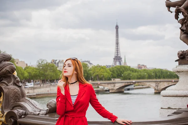 Vacanze Parigi Francia Alla Moda Bella Donna Riposo Nel Centro — Foto Stock