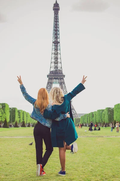 Ferien Paris Frankreich Modische Hübsche Frau Ruhe Der Mitte Der — Stockfoto