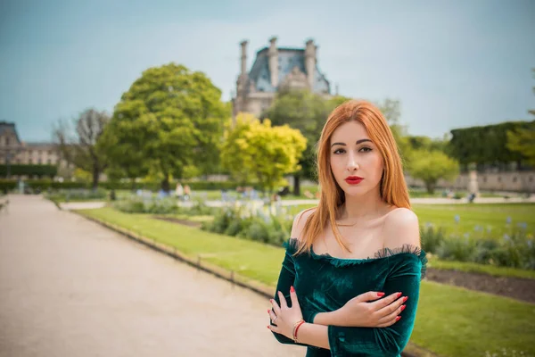 Ferien Paris Frankreich Modische Hübsche Frau Ruhe Der Mitte Der — Stockfoto