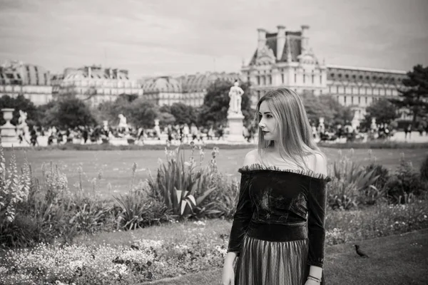 Vacaciones París Francia Las Mujeres Hermosas Moda Descansan Centro Ciudad — Foto de Stock