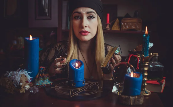 Concept Fortune Telling Predictions Fate Magic Wicca Elements Table Witch — Stock Photo, Image