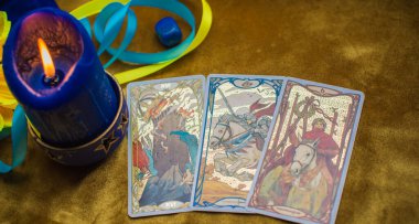 Ukrayna için dua et, barış kavramı, dünyayı kurtar, Tarot kartları anlatıyor. Avrupa, Kiev Ukrayna, 2 Mart: İllüstrasyon Editörü