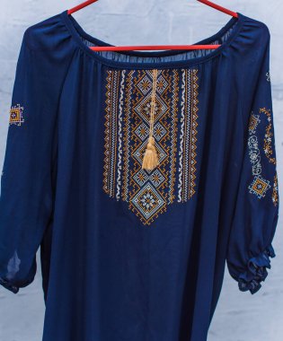 Ukrayna işlemeli elementler, etnik kıyafetler konsepti, moda ayrıntıları