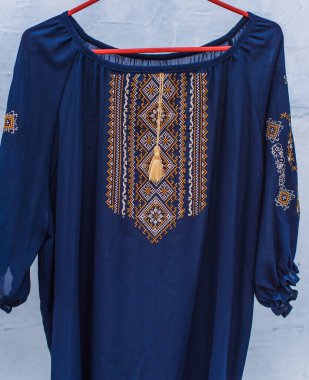Ukrayna işlemeli elementler, etnik kıyafetler konsepti, moda ayrıntıları
