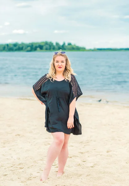 Хорошая Модель Size Пляже Европейская Женщина Повседневном Платье Большой Размер — стоковое фото
