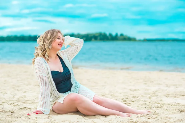 Size American Woman Beach Enjoy Life Life People Xxl Size — Stock Photo, Image