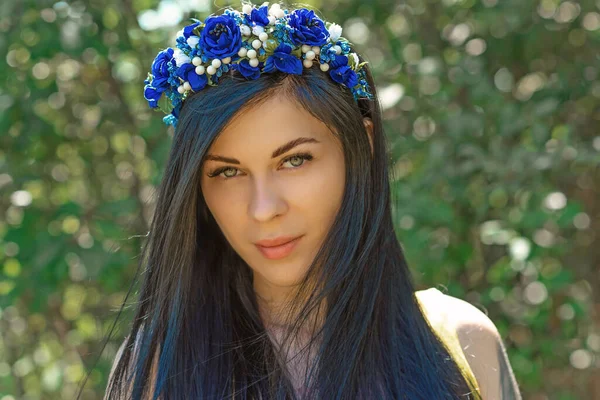 Woman Ethnic Dress Flower Wreath Hair Concept Beauty European Girl — Foto de Stock