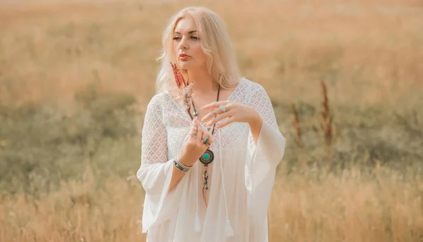 Ethnic Hippie Woman Posing Boho Long White Lace Dress Nature — Stockfoto