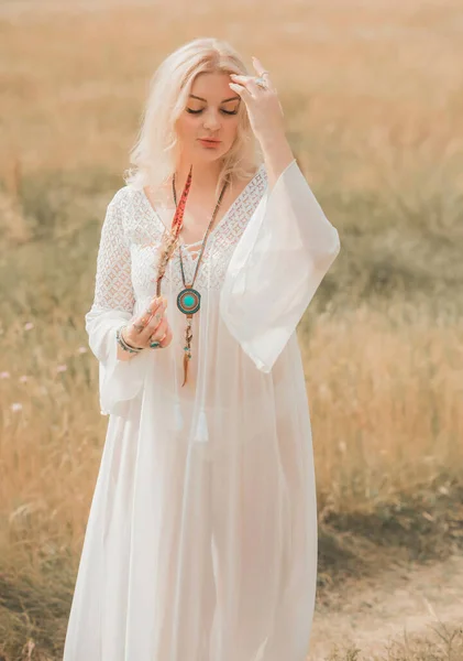 Ethnic Hippie Woman Posing Boho Long White Lace Dress Nature — Stockfoto