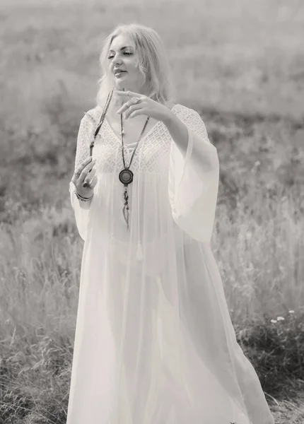Ethnic Hippie Woman Posing Boho Long White Lace Dress Nature — Foto Stock
