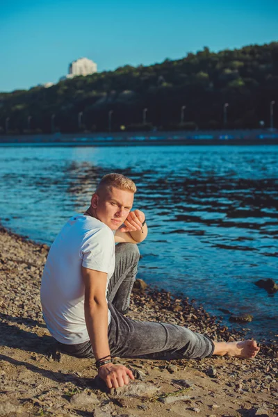 Young Guy Beach Tranquility Mood Rest Vacation Summer Portrait Handsome — Stockfoto