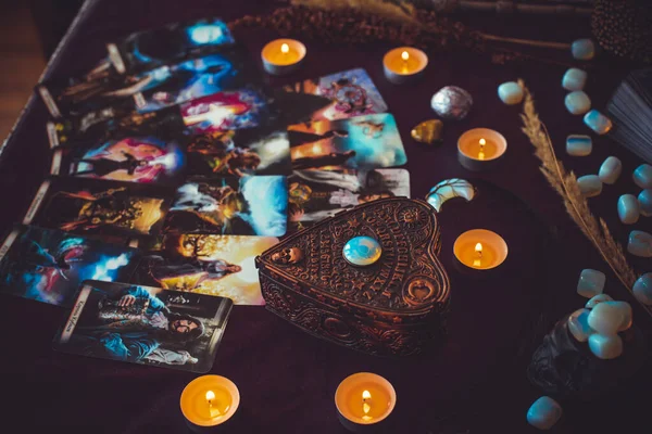 Волшебный Атрибут Современной Ведьмы Концепция Колдовства Карточки Таро Другие Ритуалы — стоковое фото