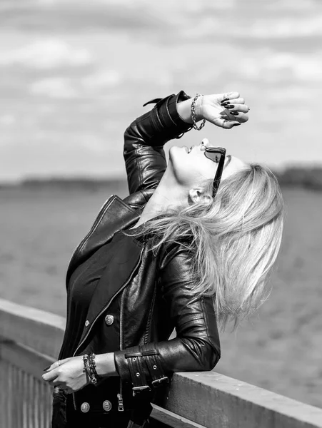 Young Woman Leather Jacket Concept Grunge Style 90X Mix Clothes — Stockfoto