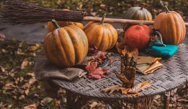 Magiska Saker För Halloween Kreativa Idéer Och Design För Fest — Stockfoto