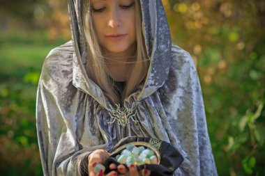 İskandinav, İskandinav konsepti, eski dünya büyüsü. Ayin, putperest sahne, Kuzey cadısı  