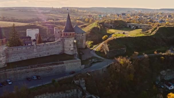 Kamianets Podilskyi城堡的空中景观 — 图库视频影像