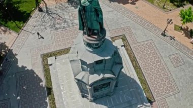 Volodymyrska hirka. Aziz Vladimir Anıtı. Kyiv