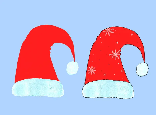 雪の結晶と白い毛皮のトリムで飾られたクリスマスレッドサンタクロースの帽子で設定します。アイコン。冬の休日、新年。水彩イラスト。ポストカード、包装のデザインのため. — ストック写真