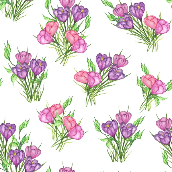 Nahtloses Muster mit lila und rosa Krokusblüten im Gras auf weißem Hintergrund. Aquarell handgezeichnete Illustration. Frühling. Zum Drucken auf Stoff, Postkartendesign, Verpackung. — Stockfoto