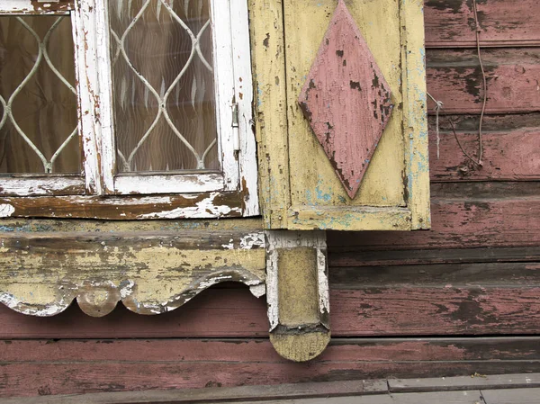 Dřevěná Architektura Sibiře Stará Okna Dřevěnými Vyřezávanými Architekty Stará Barva — Stock fotografie
