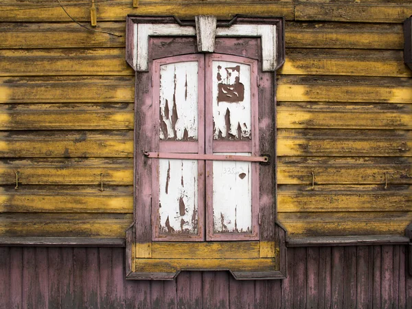 시베리아의 건축물 나무로 페인팅 페인트 — 스톡 사진