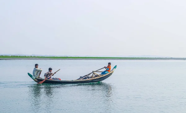 Bangladeshi Traditional Fishing Boat Sea Fisherman Small Boat River — Stock Photo, Image