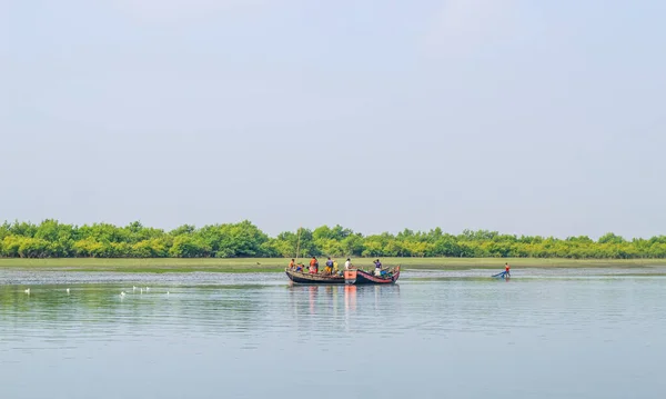 Bangladeshi Traditional Fishing Boat Sea Fisherman Small Boat River — Stock Photo, Image