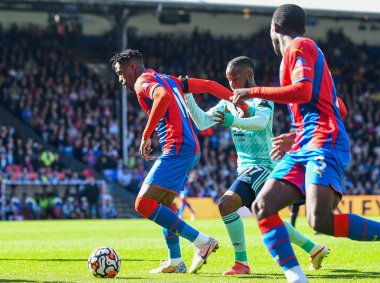 LONDON, ENGLAND - 3 Ekim 2021: Dazet Wilfried Armel Zaha (Saray 'dan Dazet Armel Zaha), Crystal Palace FC ile Leicester CIty FC arasında oynanan 2021-22 Premier League maçında çekildi. Telif Hakkı: Cosmin Iftode / Picstaff