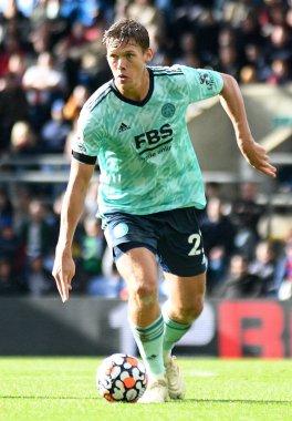 LONDON, ENGLAND - 3 Ekim 2021: Leicester 'lı Jannik Vestergaard, Crystal Palace FC ile Selhurst Park' taki Leicester CIty FC arasında oynanan 2021-22 Premier Lig maçında çekildi. Telif Hakkı: Cosmin Iftode / Picstaff