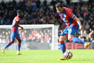 LONDON, ENGLAND - 3 Ekim 2021: Saray 'dan Luka Milivojeviç, Crystal Palace FC ile Selhurst Park' taki Leicester CIty FC arasında oynanan 2021-22 Premier Lig maçında çekildi. Telif Hakkı: Cosmin Iftode / Picstaff