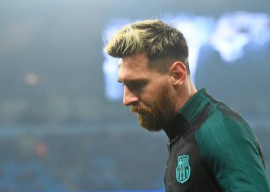 MANCHESTER, ENGLAND - NOVEMBER 1, 2016: Manchester City of Manchester Stadyumu 'nda oynanan UEFA Şampiyonlar Ligi C Grubu maçı öncesinde Lionel Messi' nin resmi çekilmiştir. Telif Hakkı: Cosmin Iftode / Picstaff