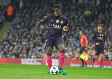 MANCHESTER, ENGLAND - NOVEMBER 1, 2016: Barcelona 'dan Samuel Umtiti Manchester City ve FC Barcelona arasında oynanan UEFA Şampiyonlar Ligi C Grubu maçı sırasında Manchester Stadyumu' nda görüntülendi. Telif Hakkı: Cosmin Iftode / Picstaff